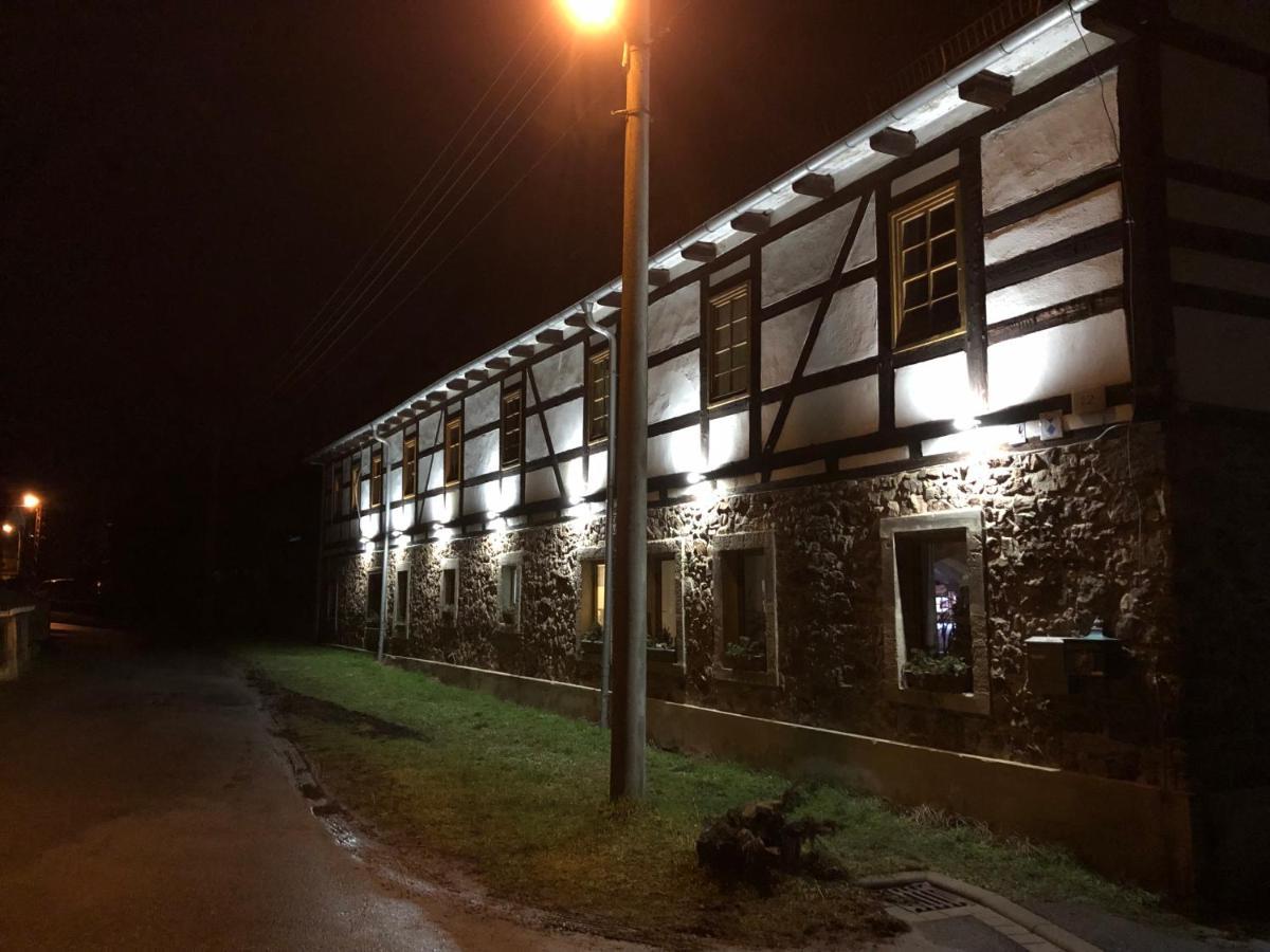 Pension Schwalbenhof Gestut Bartos Lommatzsch Bagian luar foto