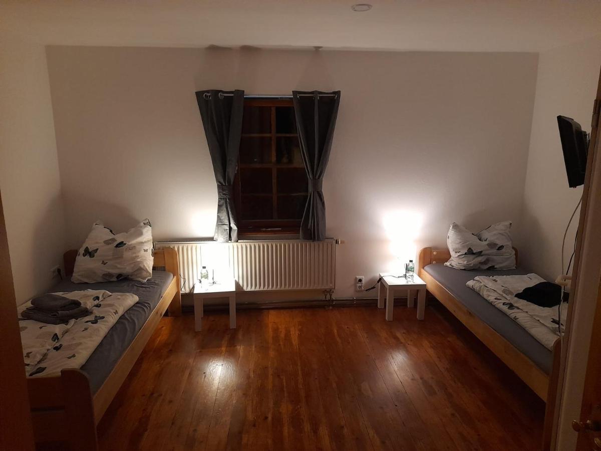 Pension Schwalbenhof Gestut Bartos Lommatzsch Bagian luar foto